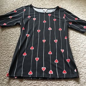 Large black Gigi with hearts